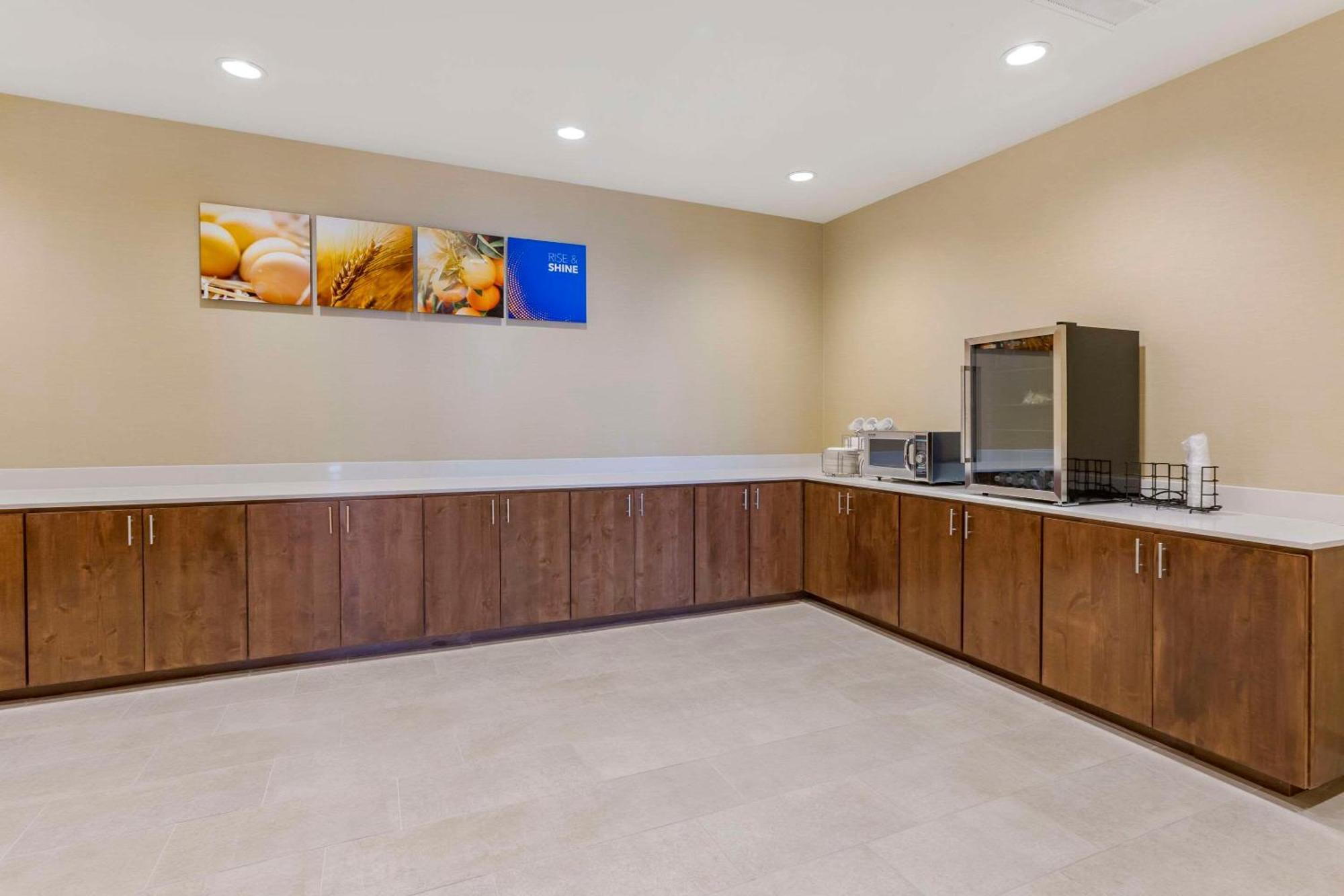 Comfort Suites Albuquerque Airport Экстерьер фото