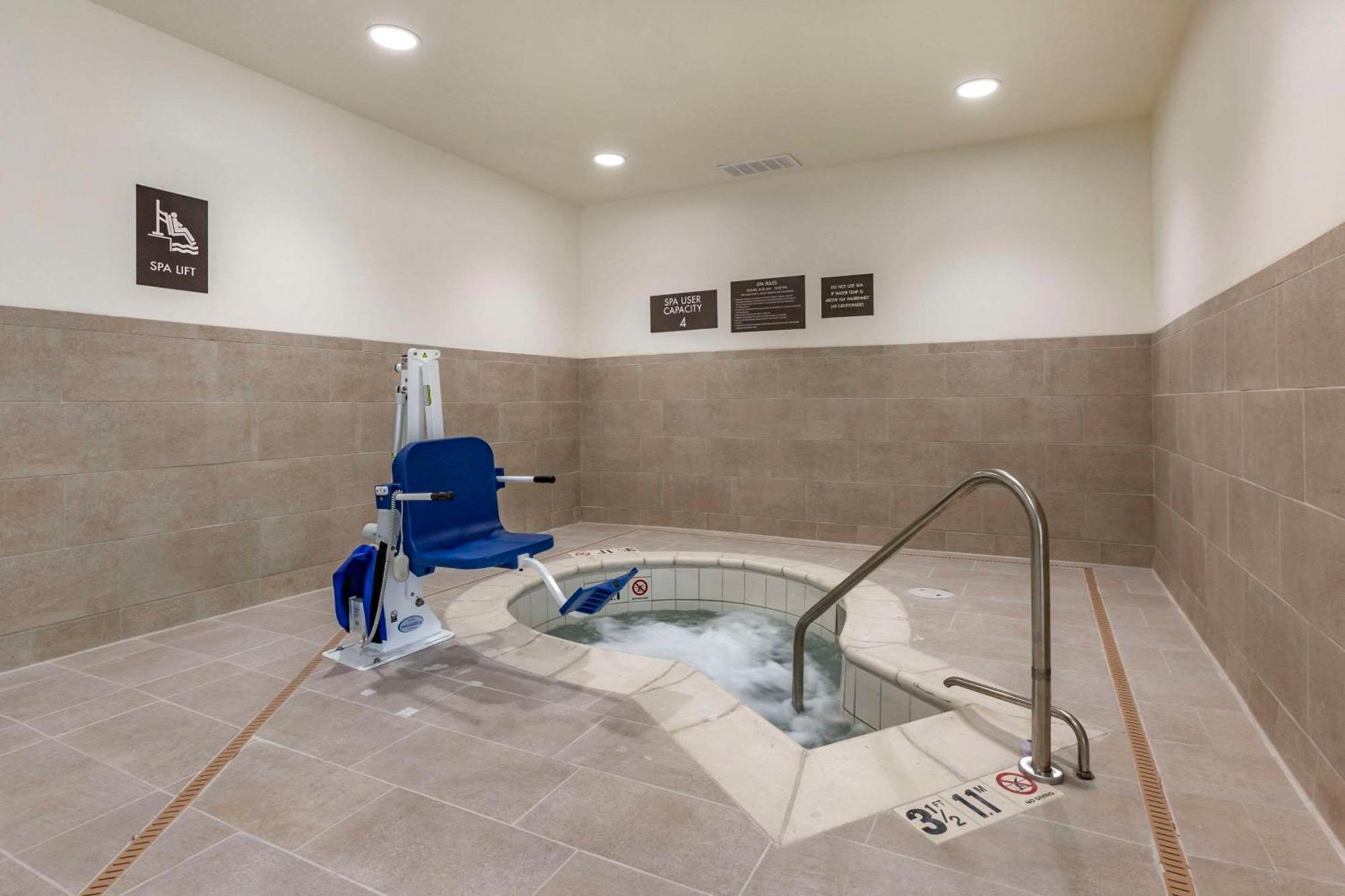 Comfort Suites Albuquerque Airport Экстерьер фото