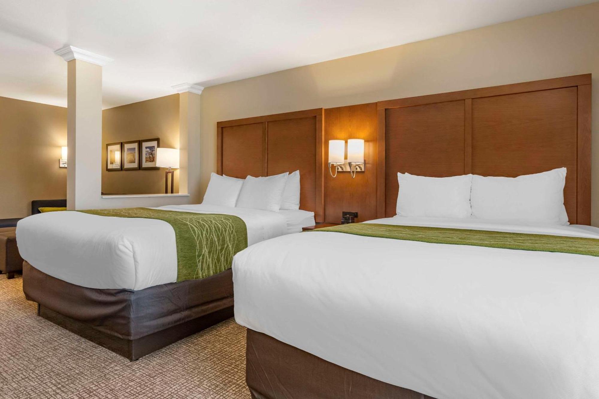 Comfort Suites Albuquerque Airport Экстерьер фото