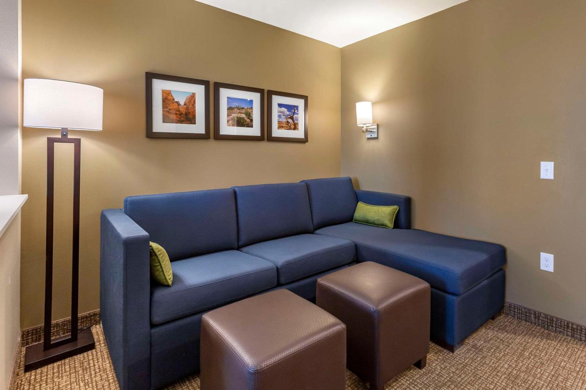 Comfort Suites Albuquerque Airport Экстерьер фото
