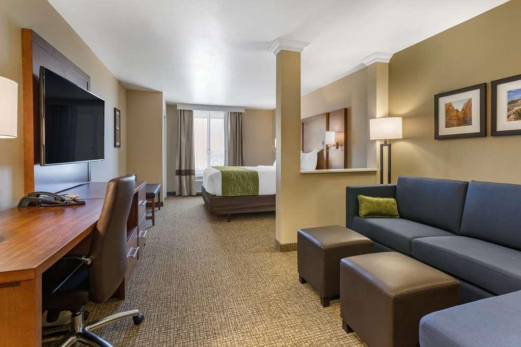 Comfort Suites Albuquerque Airport Номер фото